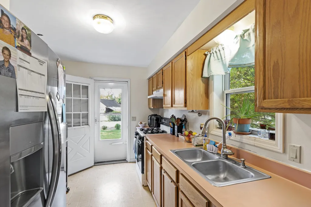 72 Lone Star Avenue Farmington NH 03835
