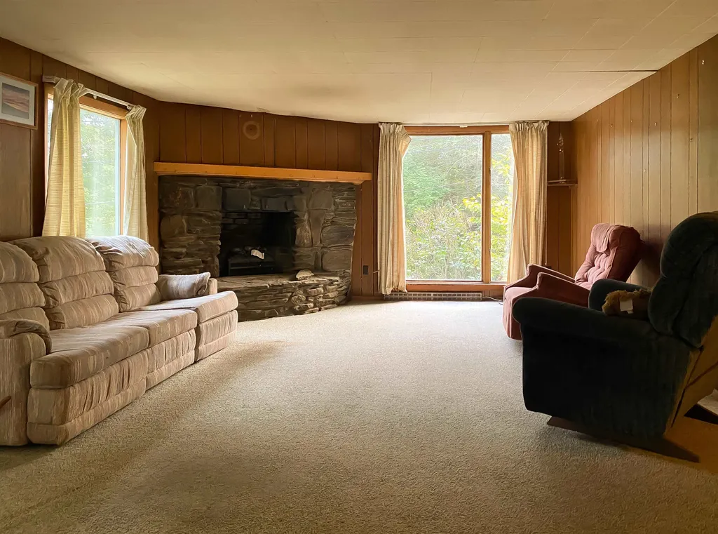 11 Doolittle Drive Enfield NH 03748