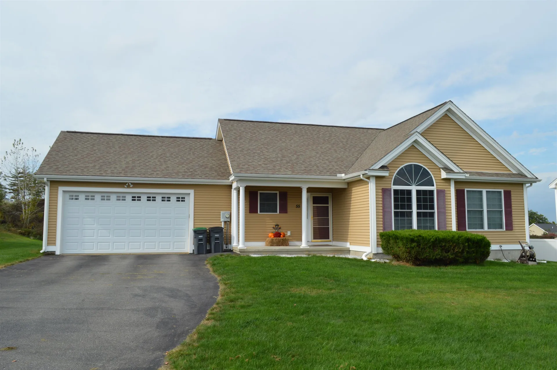 55 Crawford Lane Hooksett NH 03106
