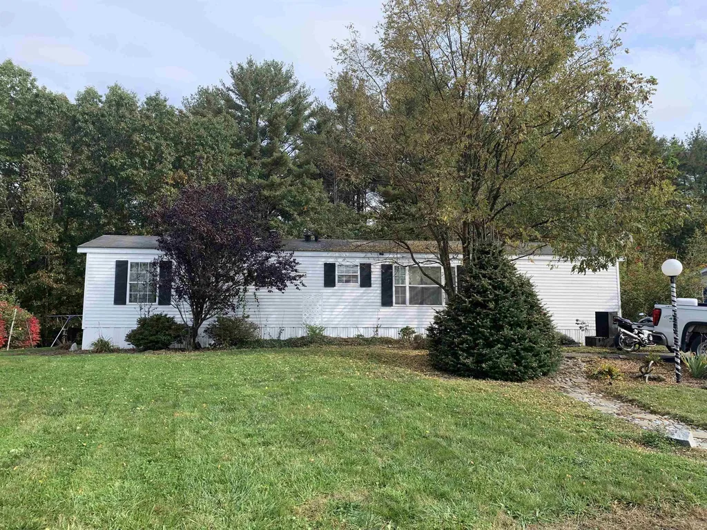 193 Spruce Drive Farmington NH 03835