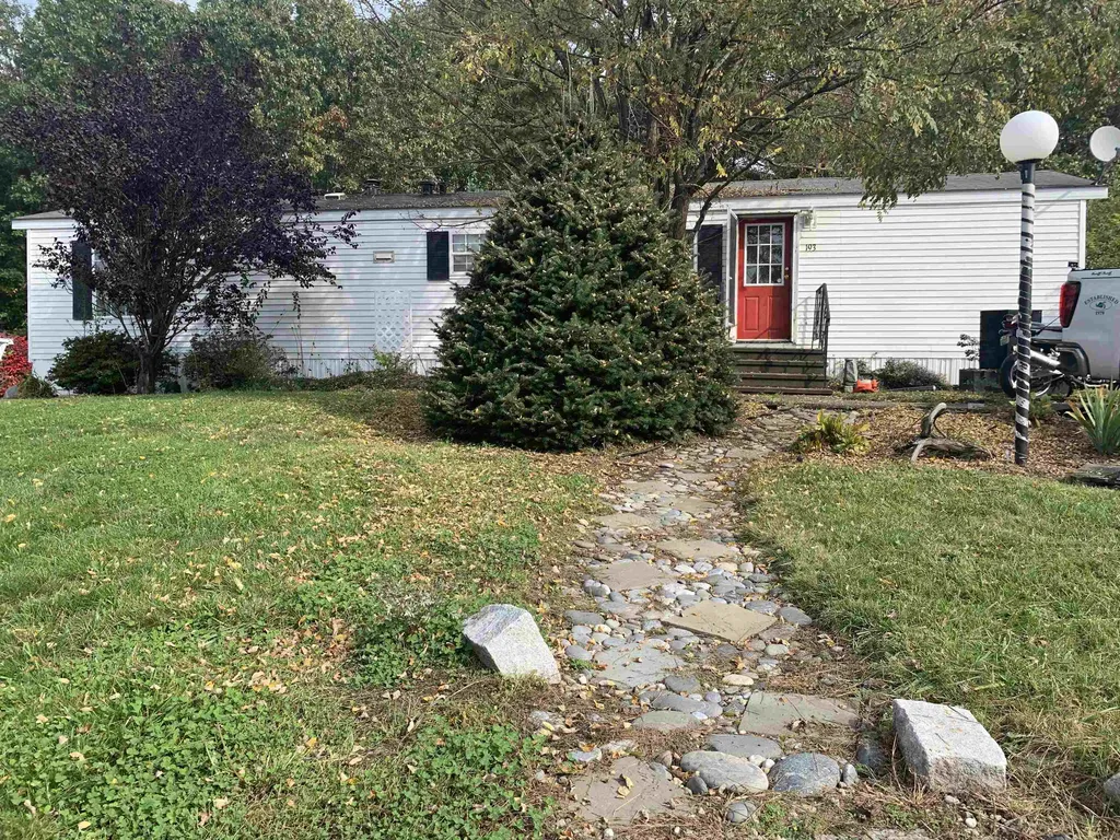 193 Spruce Drive Farmington NH 03835