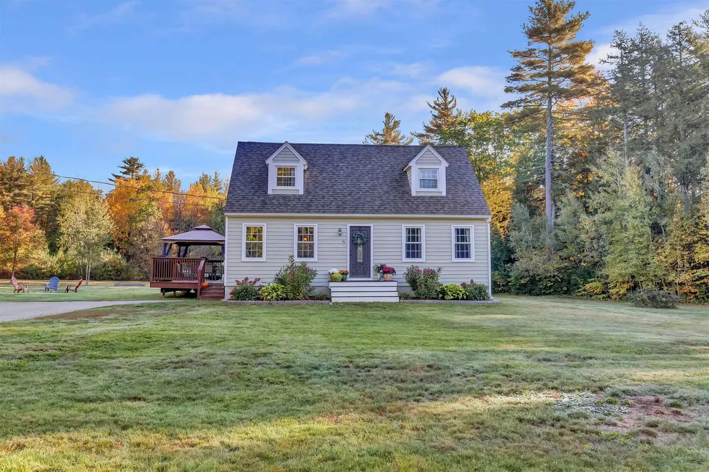 33 Pine Meadow Drive North Berwick ME 03906