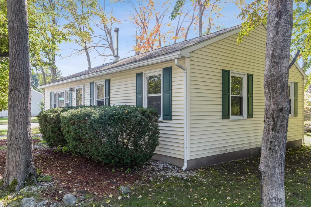 55 Purdue Street Manchester NH 03103