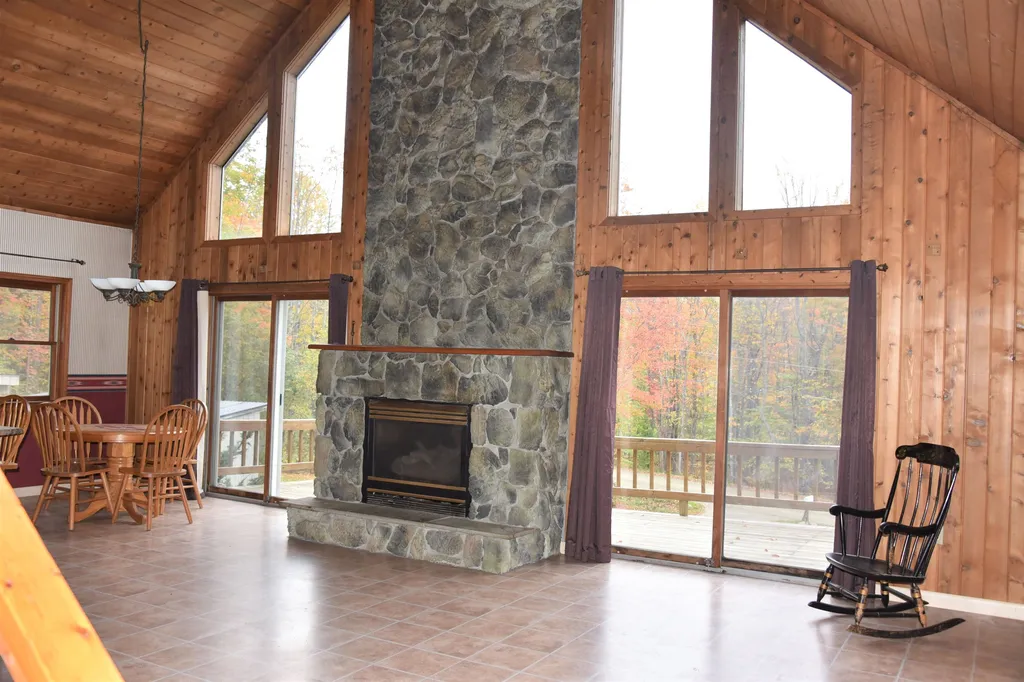 205 Texas Hill Circle Huntington VT 05462