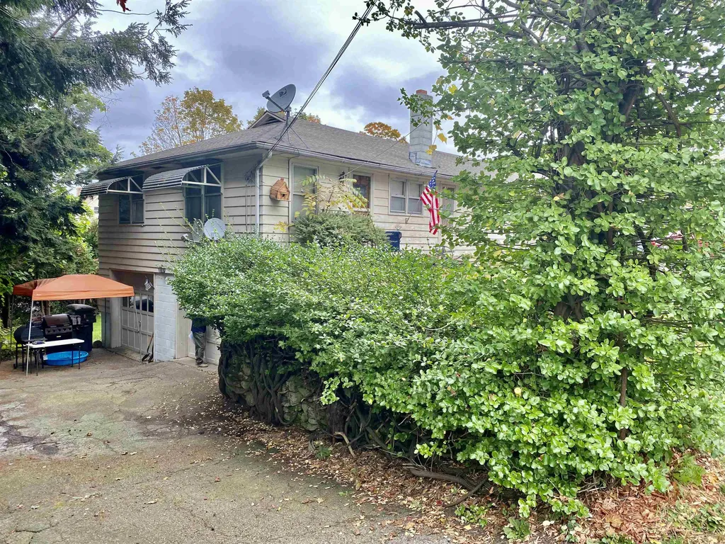 1-4 Richard Court Claremont NH 03743