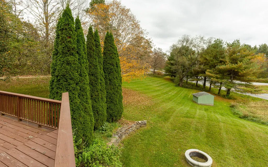 13 Russell Road Langdon NH 03602