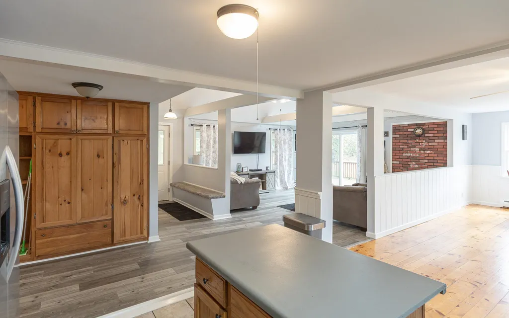 13 Russell Road Langdon NH 03602