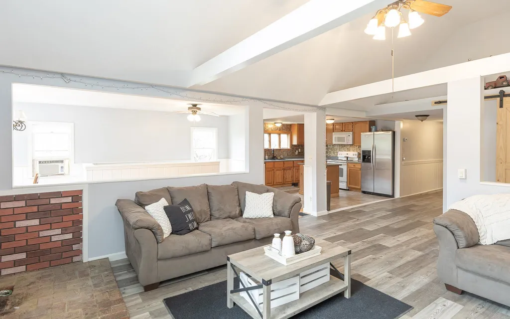 13 Russell Road Langdon NH 03602