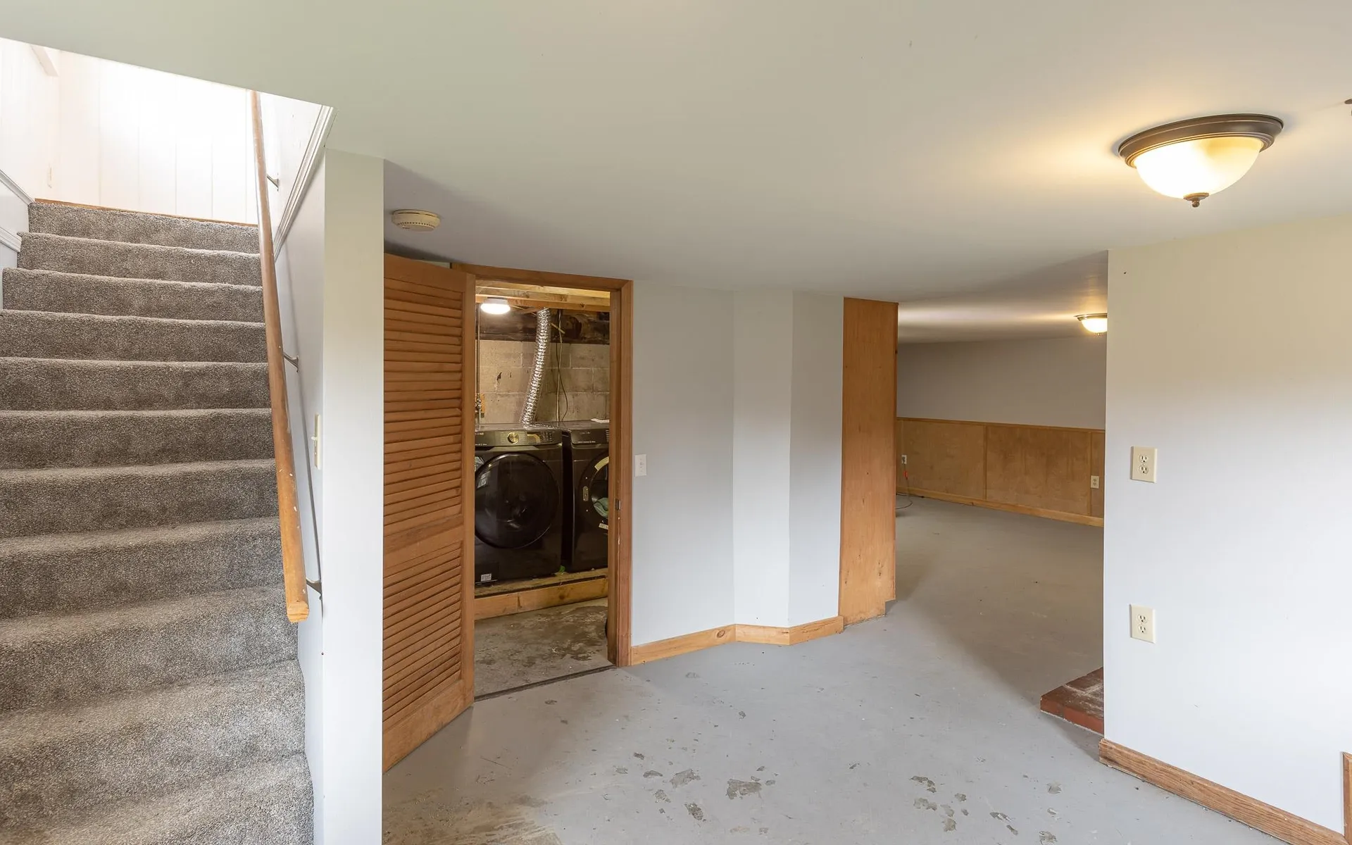 13 Russell Road Langdon NH 03602
