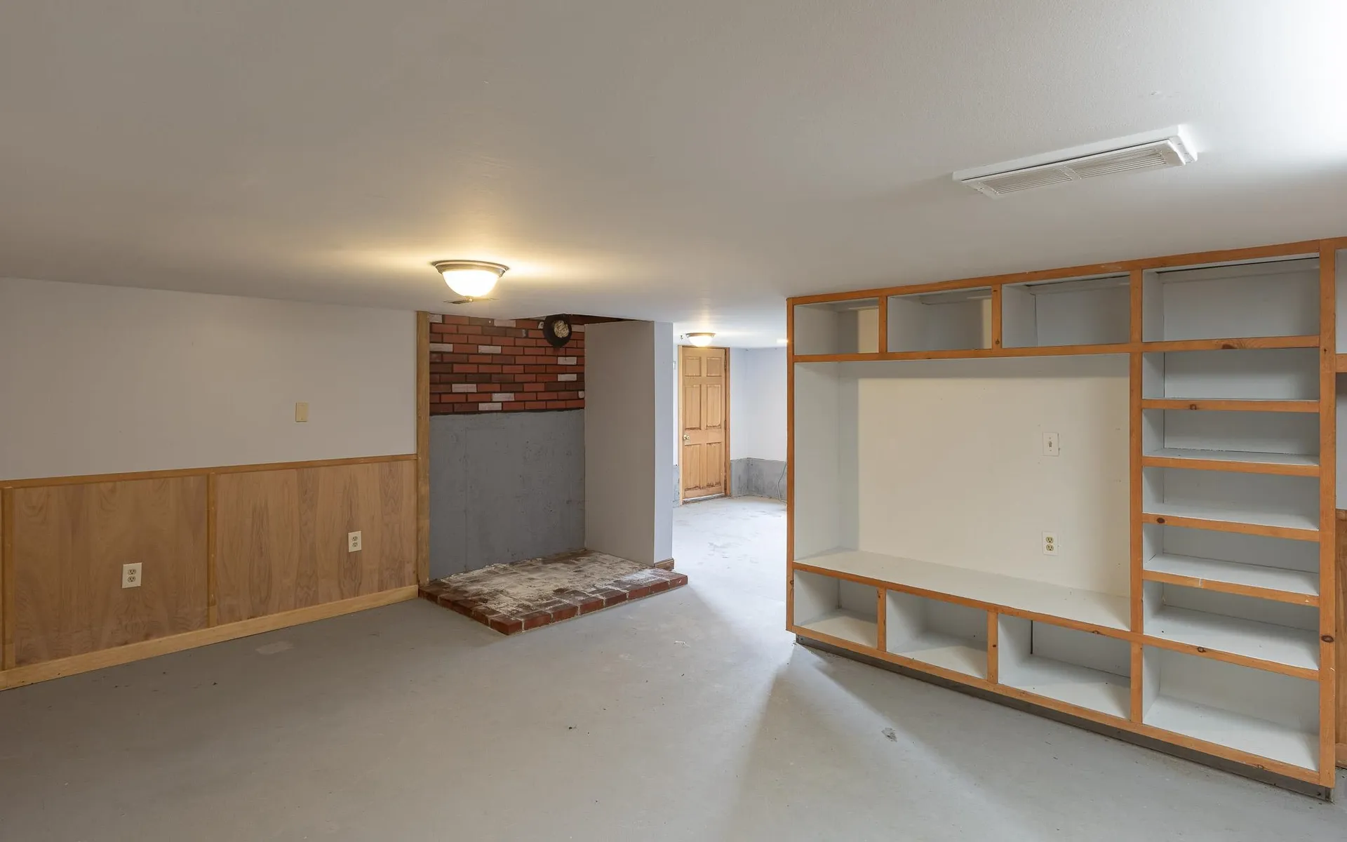 13 Russell Road Langdon NH 03602