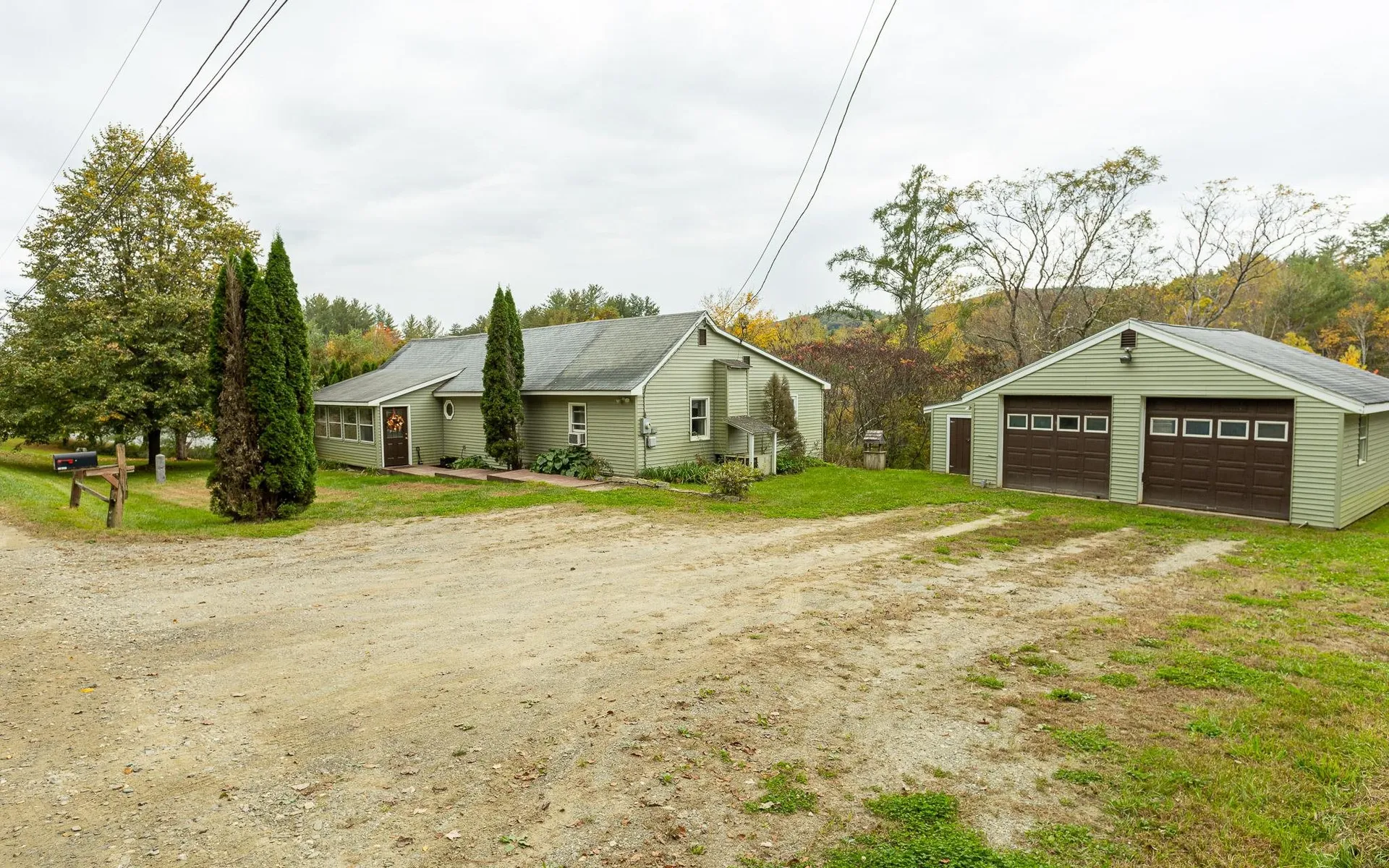 13 Russell Road Langdon NH 03602