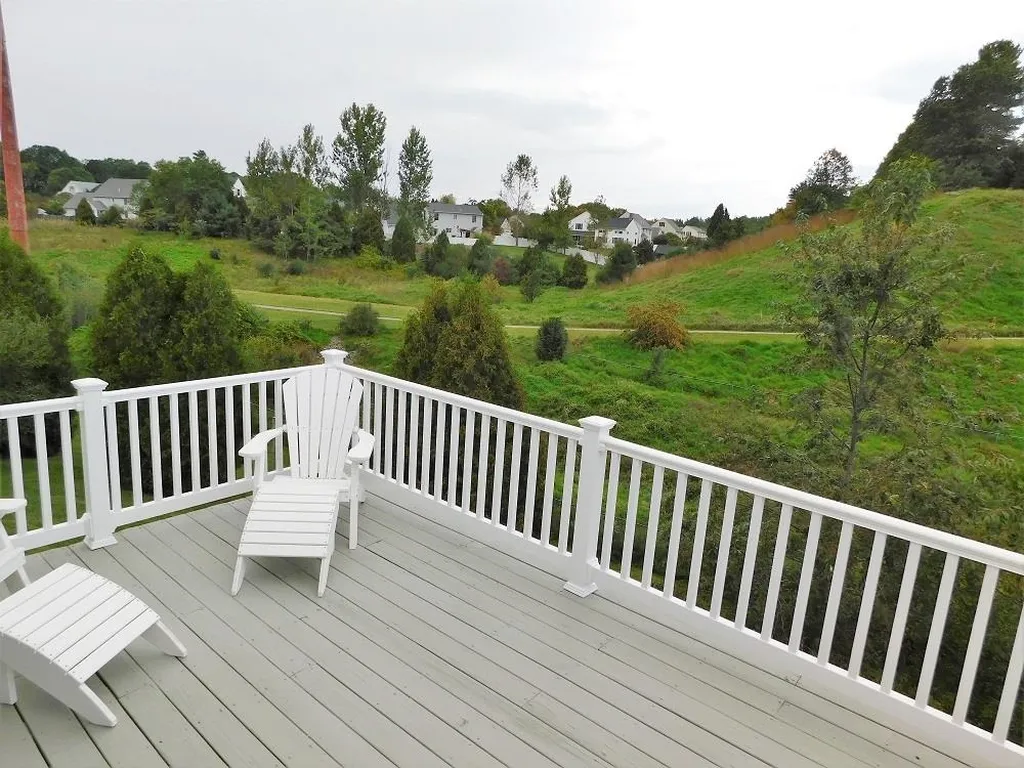 24 Benjamin Way Dover NH 03820