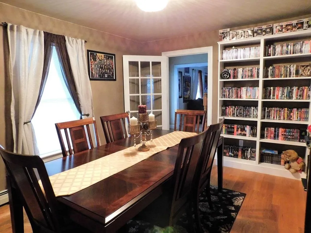 24 Benjamin Way Dover NH 03820