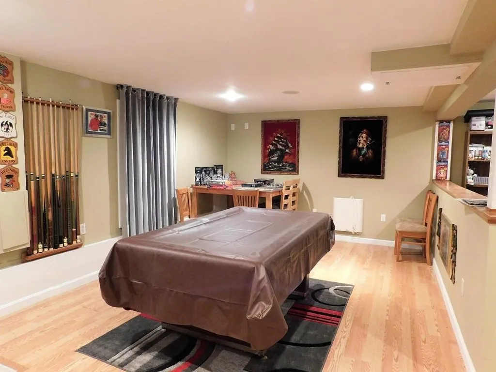 24 Benjamin Way Dover NH 03820