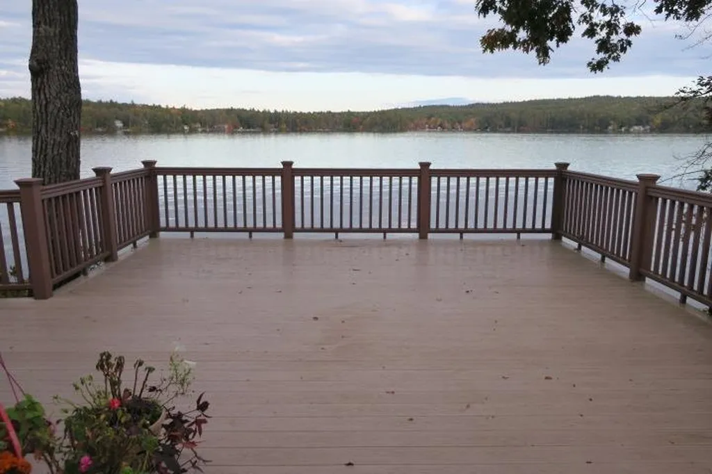 6 Scott Lane Deerfield NH 03037