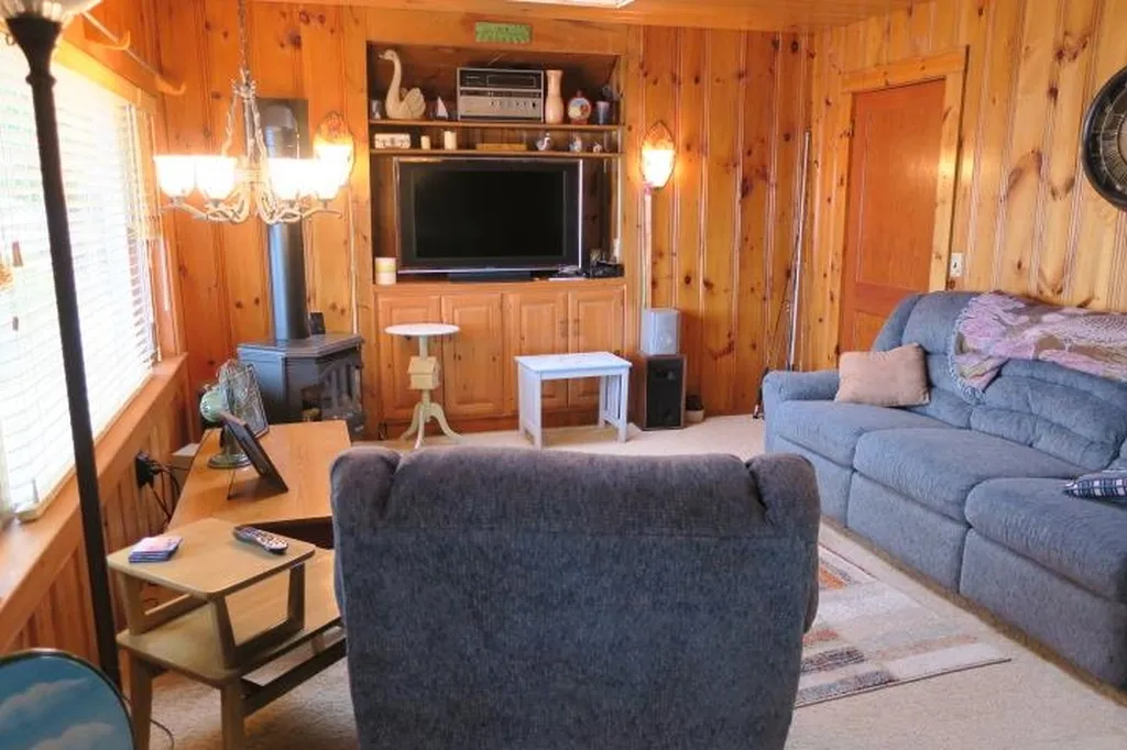 6 Scott Lane Deerfield NH 03037