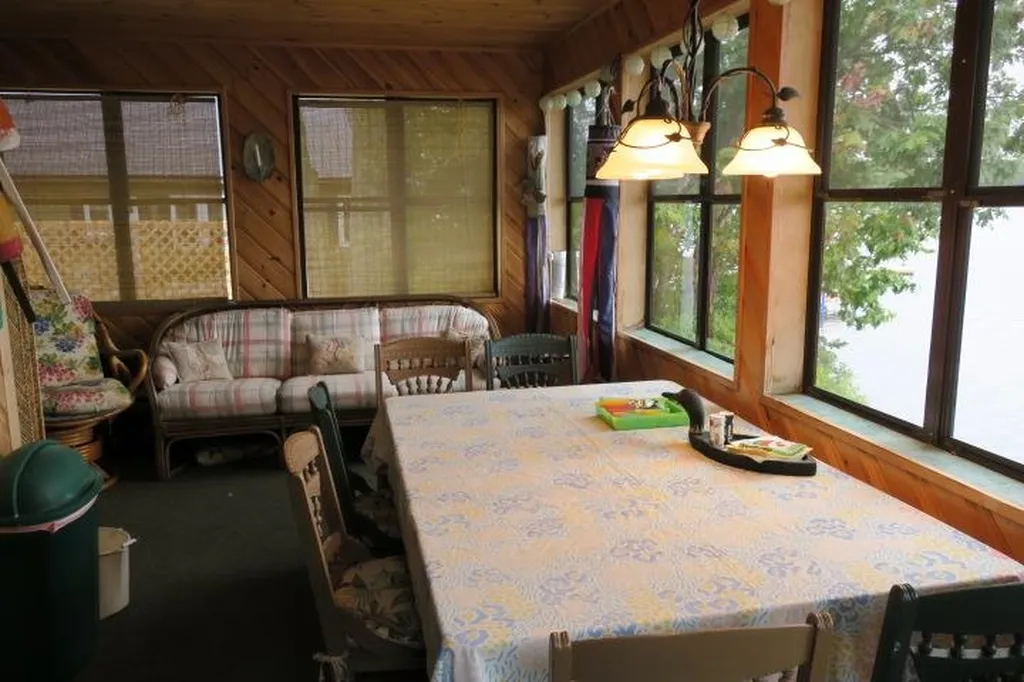 6 Scott Lane Deerfield NH 03037
