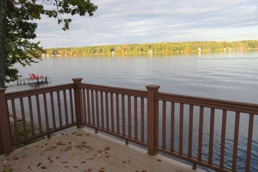 6 Scott Lane Deerfield NH 03037