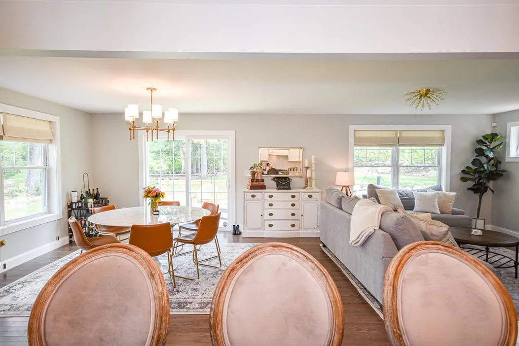 16 Meetinghouse Road Barrington NH 03825