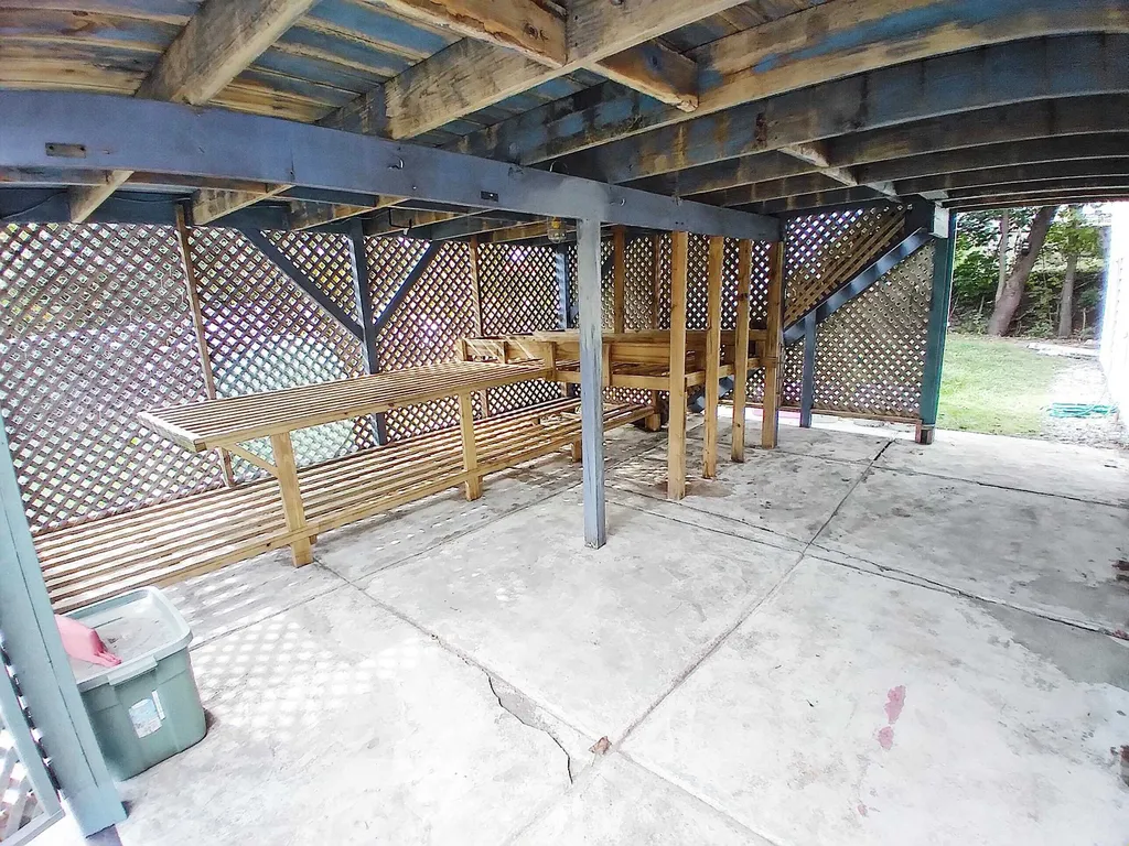 32 Maplehurst Avenue Manchester NH 03104
