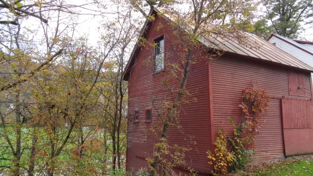 92 Pleasant Street Bethel VT 05032