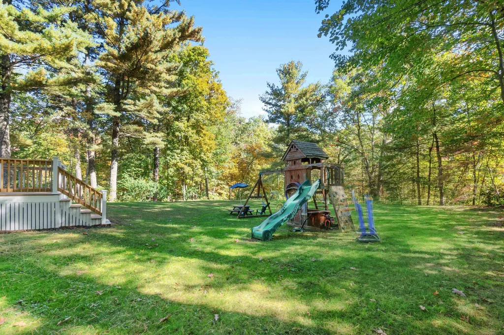 8 Kelley Road Kingston NH 03848