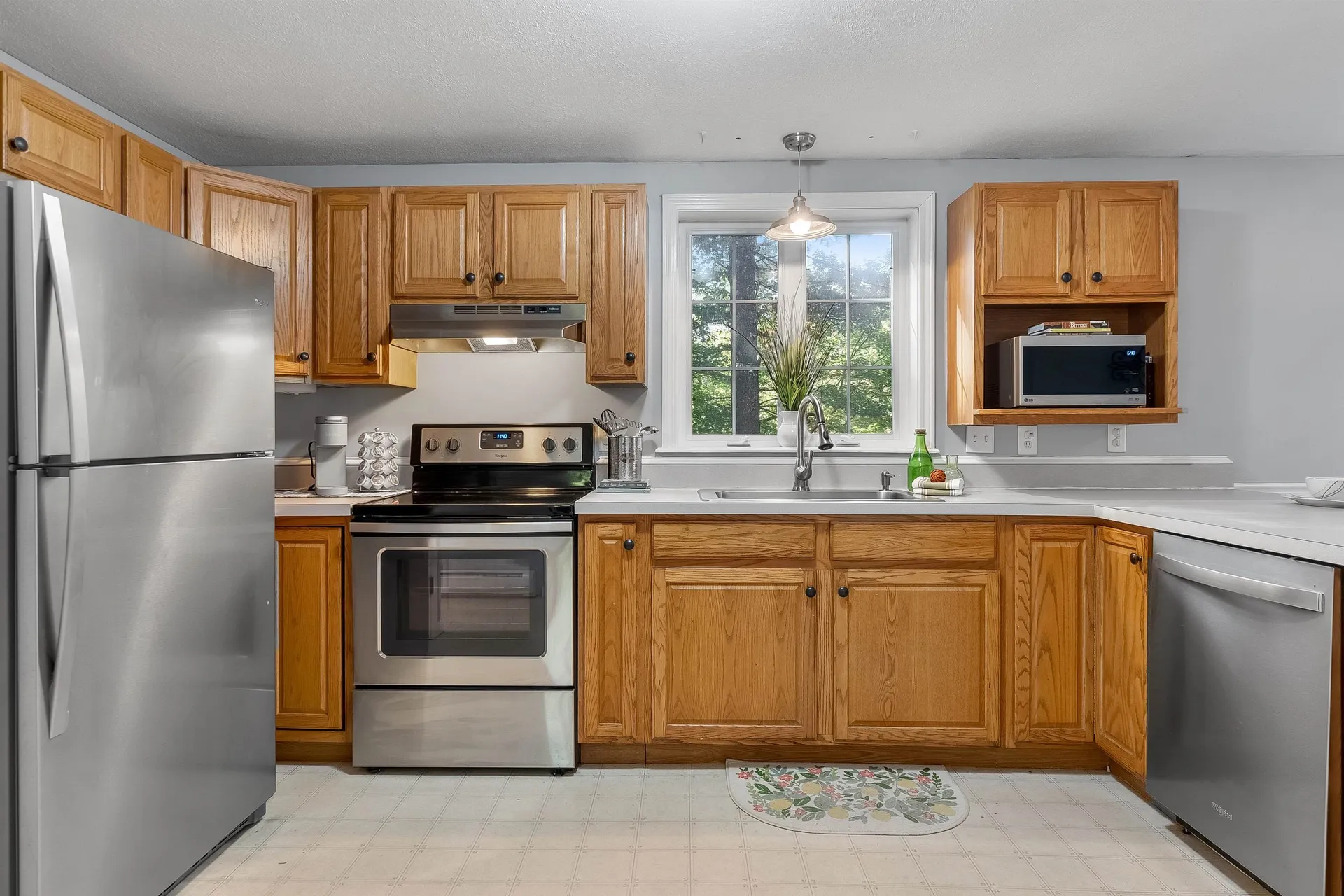 8 Kelley Road Kingston NH 03848