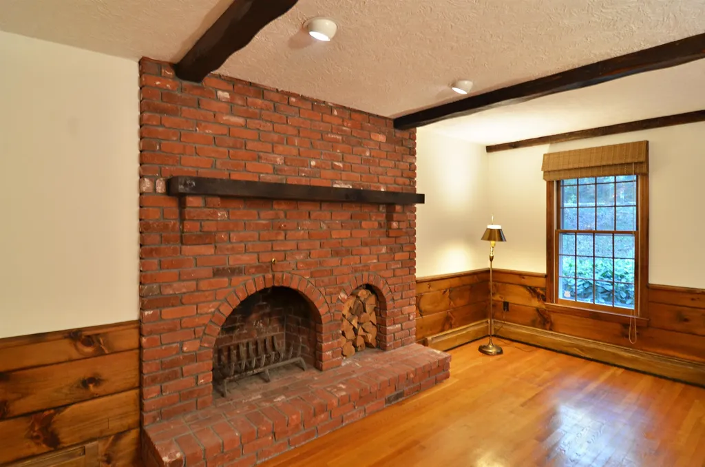 21 Oriole Drive Bedford NH 03110