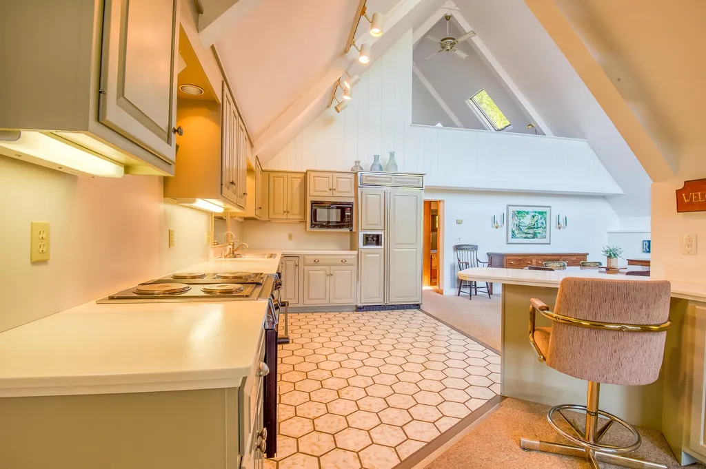 115 Springfield Point Road Wolfeboro NH 03894