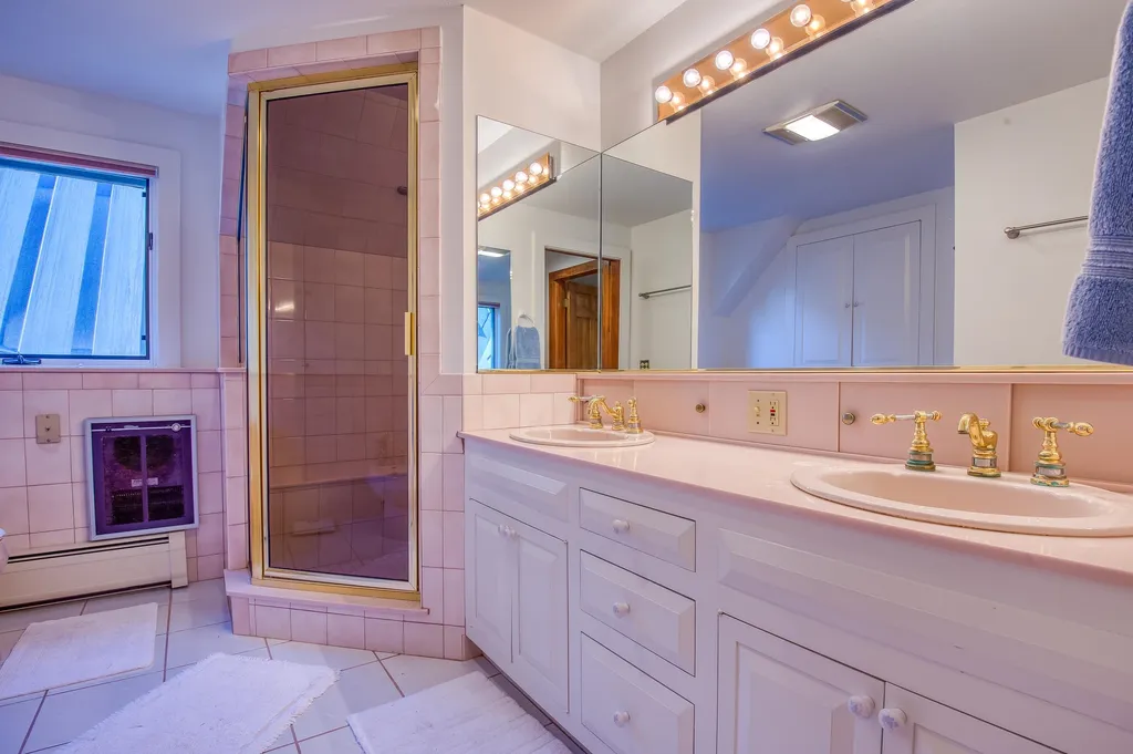 115 Springfield Point Road Wolfeboro NH 03894