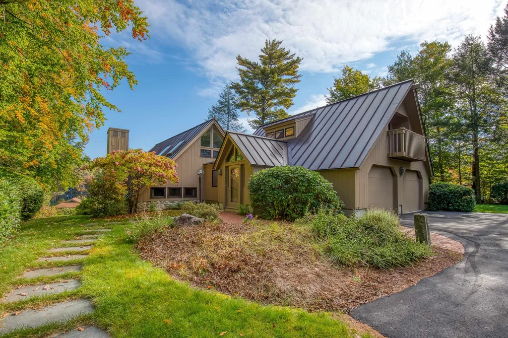 115 Springfield Point Road Wolfeboro NH 03894