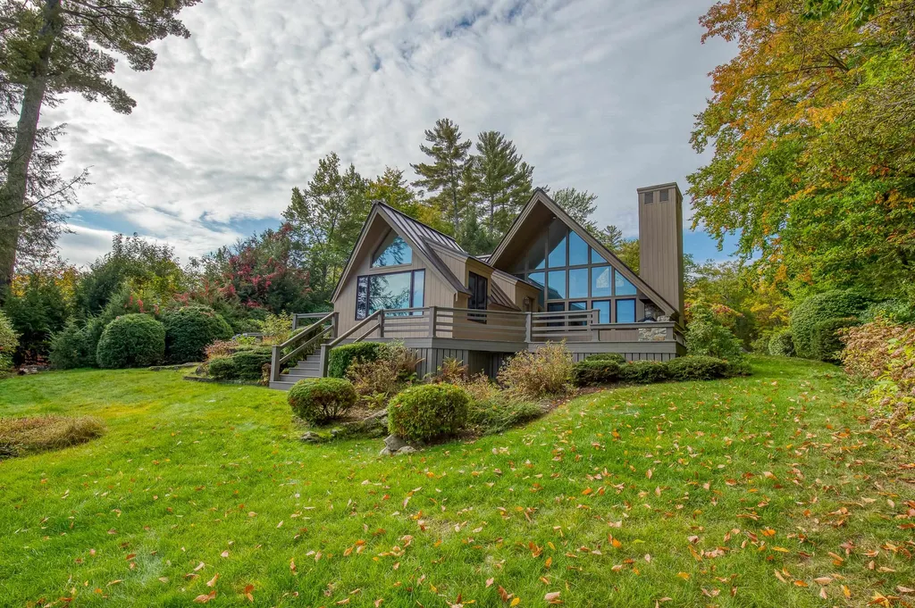 115 Springfield Point Road Wolfeboro NH 03894