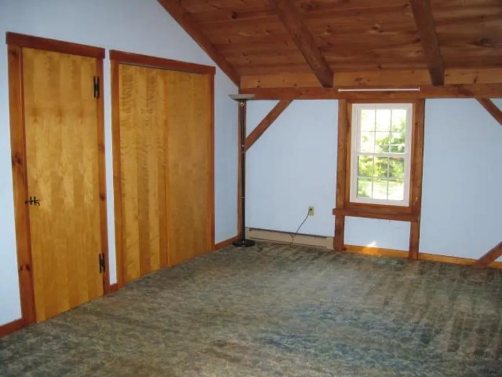 24 Hayward Drive Surry NH 03431