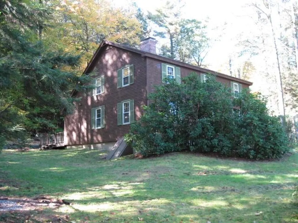 24 Hayward Drive Surry NH 03431