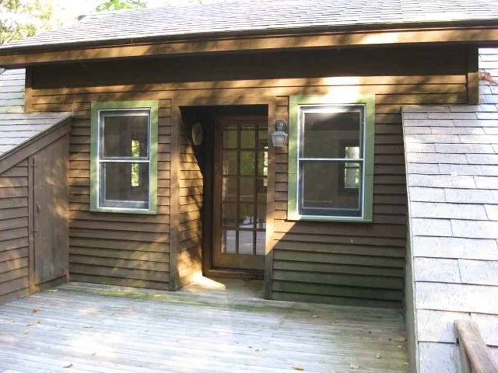 24 Hayward Drive Surry NH 03431