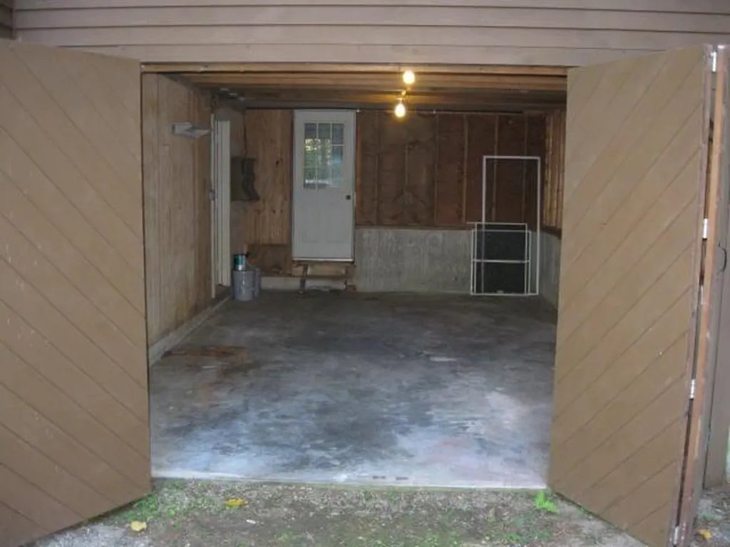 24 Hayward Drive Surry NH 03431