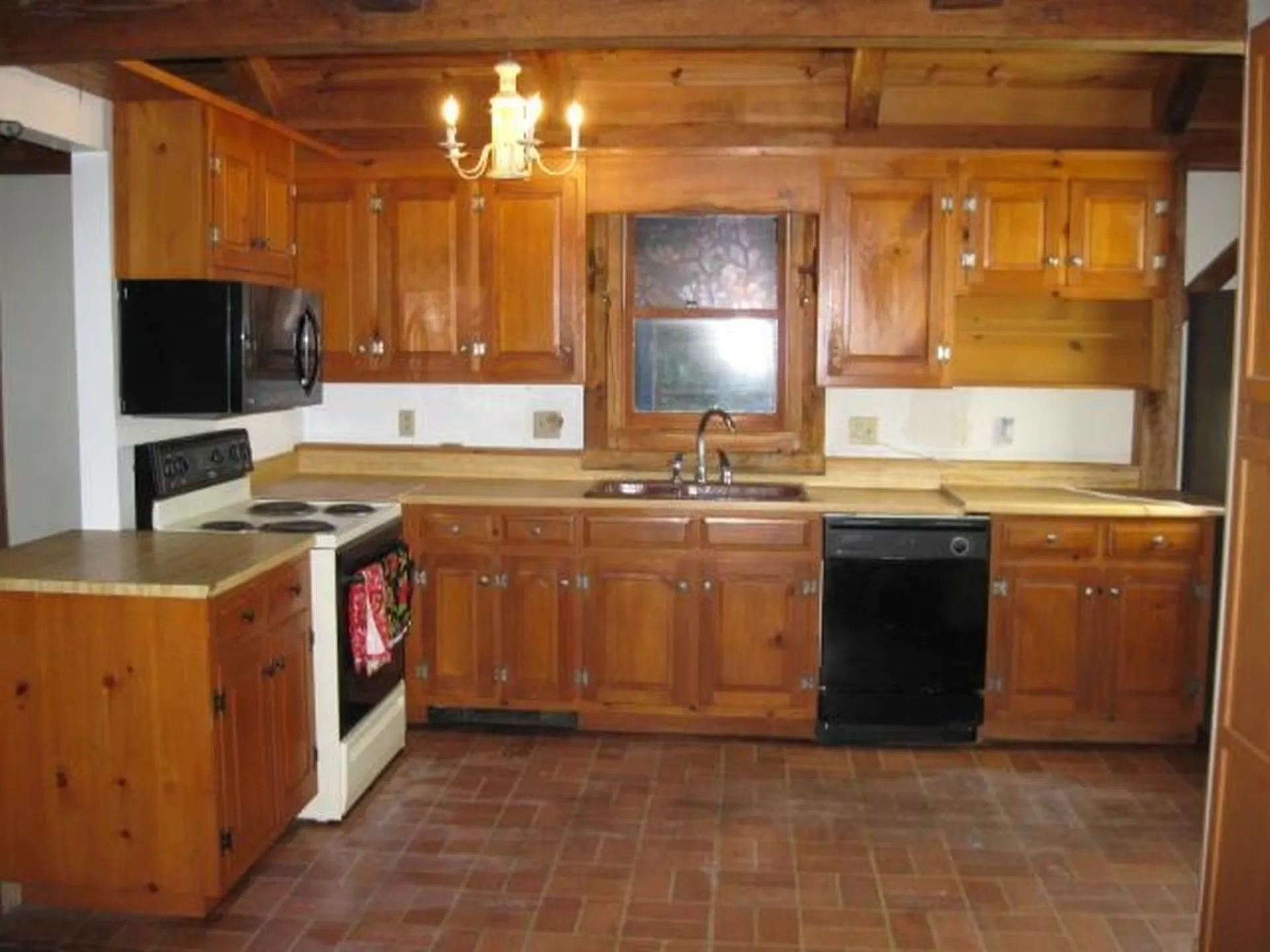 24 Hayward Drive Surry NH 03431