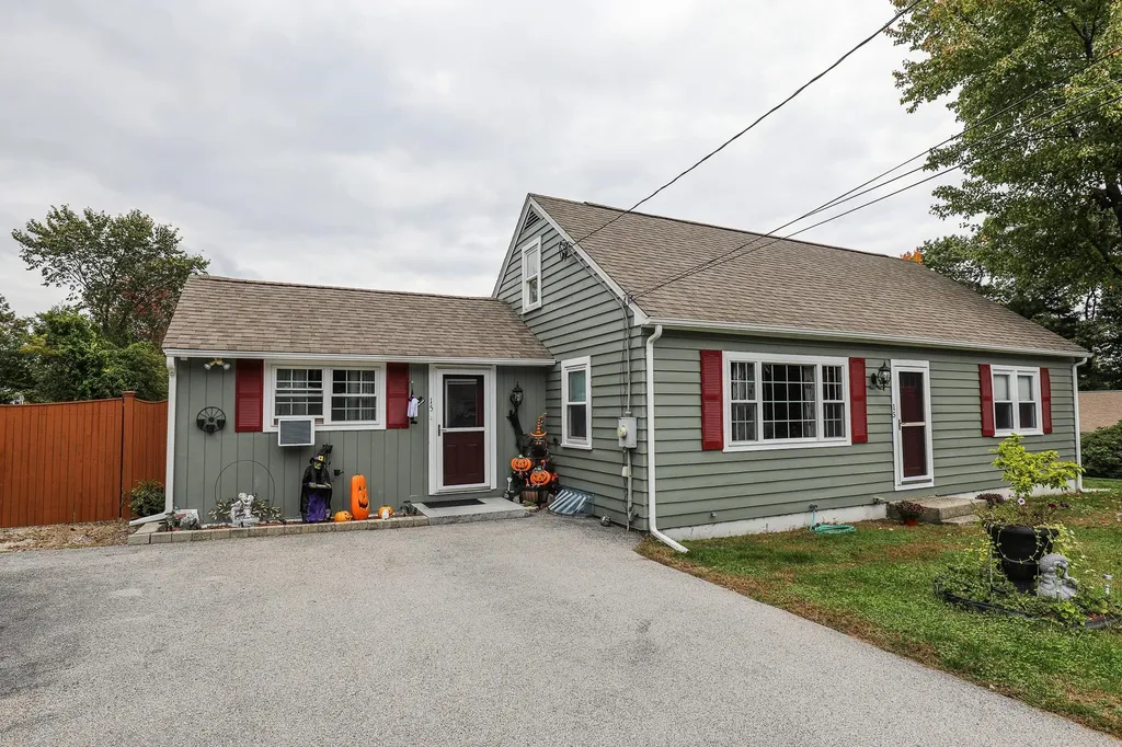 15 Mapleleaf Drive Nashua NH 03062