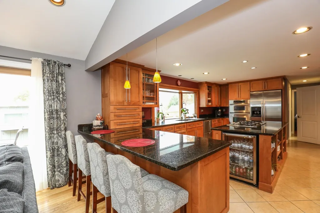 15 Mapleleaf Drive Nashua NH 03062