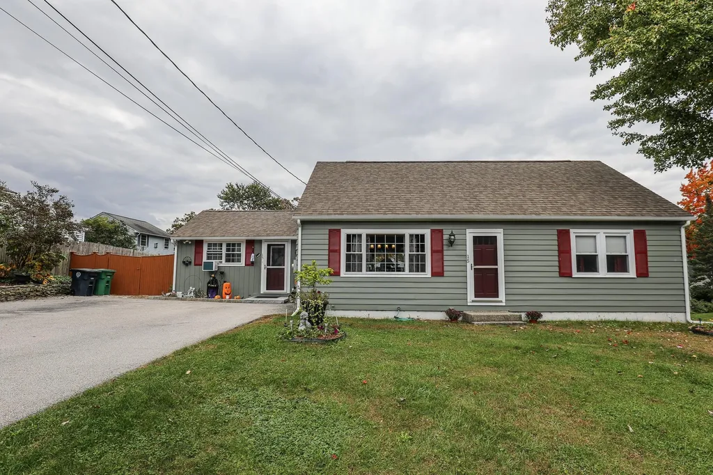 15 Mapleleaf Drive Nashua NH 03062