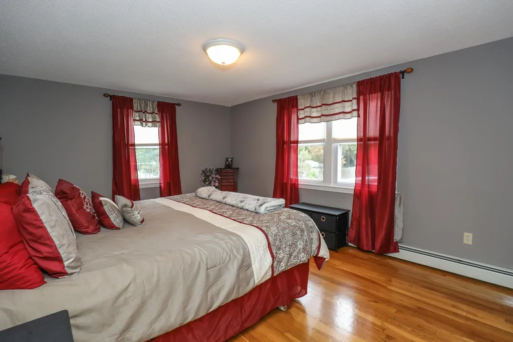 15 Mapleleaf Drive Nashua NH 03062