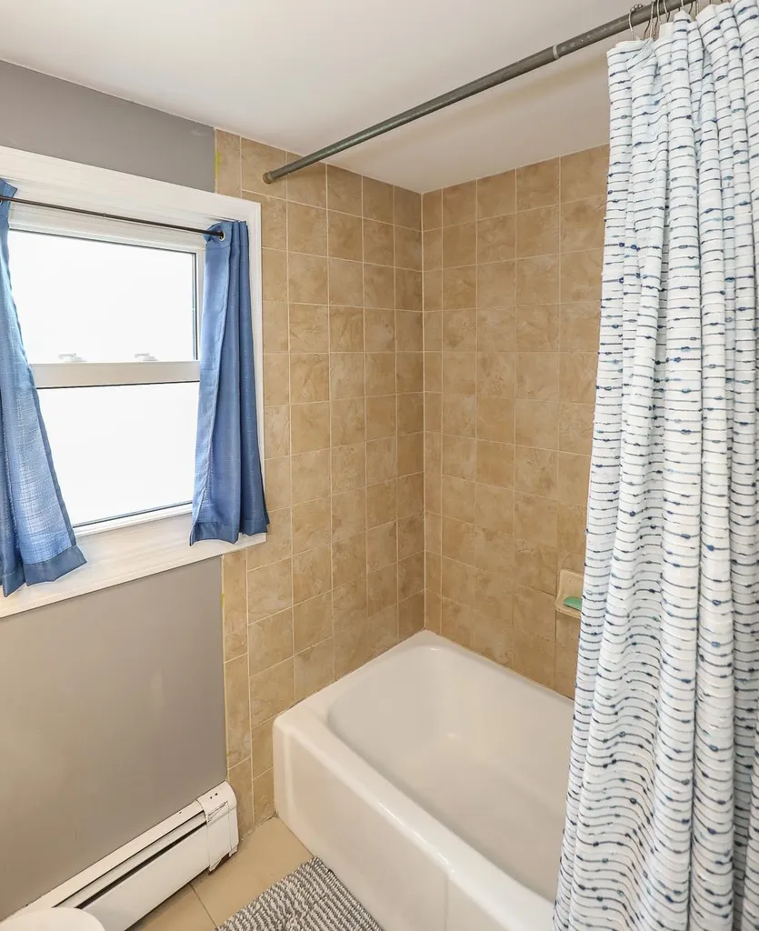 15 Mapleleaf Drive Nashua NH 03062