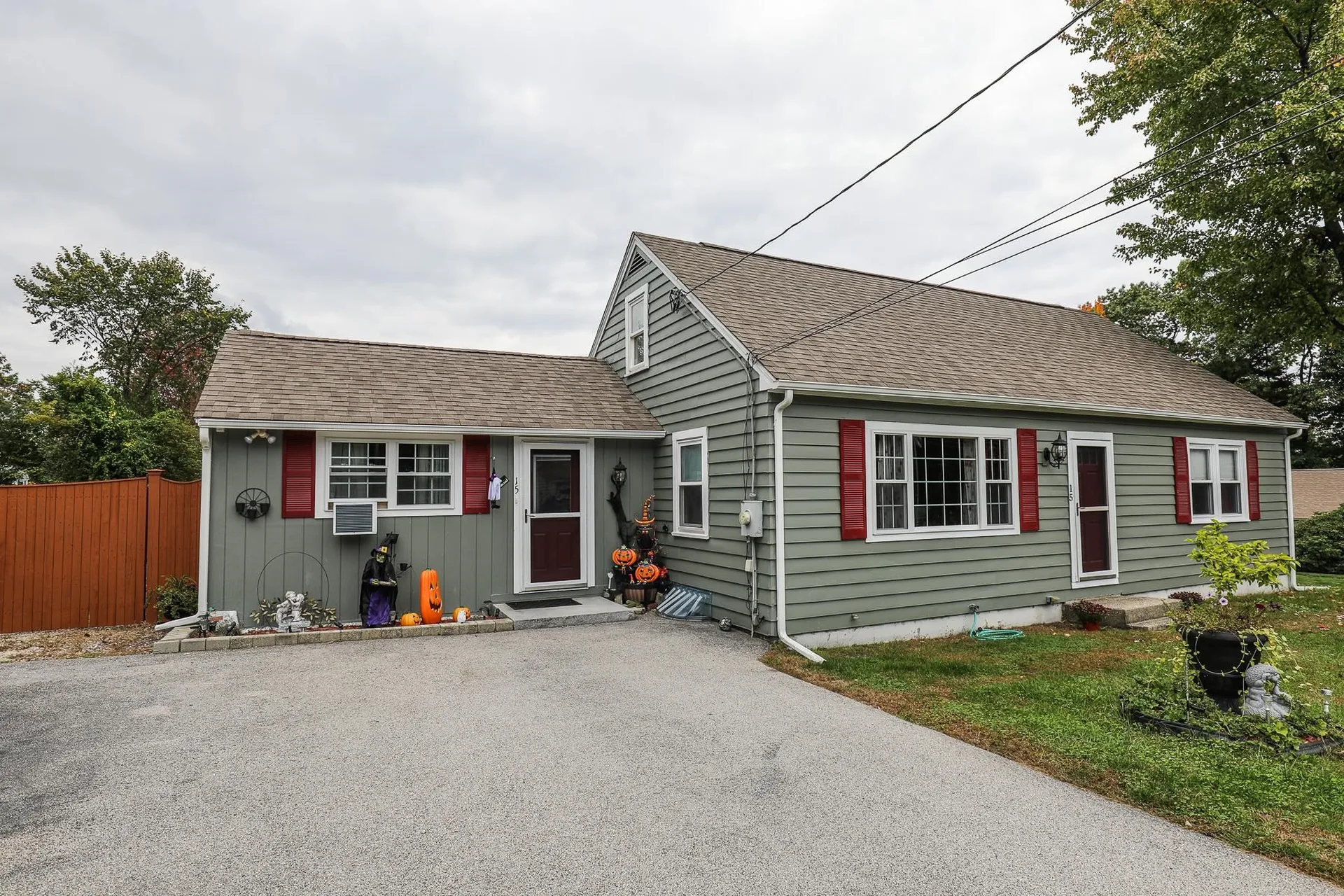 15 Mapleleaf Drive Nashua NH 03062