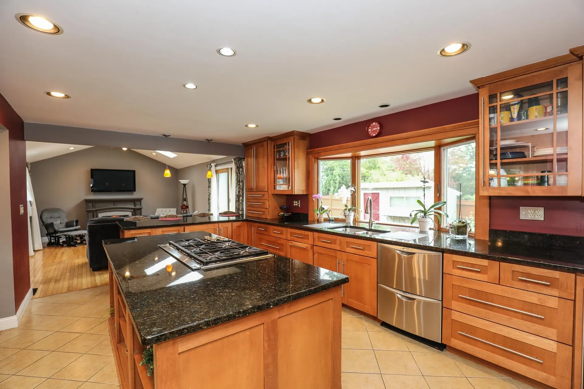 15 Mapleleaf Drive Nashua NH 03062