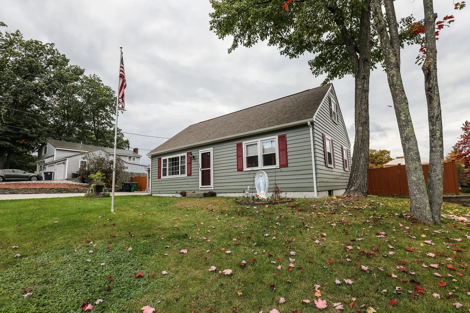 15 Mapleleaf Drive Nashua NH 03062