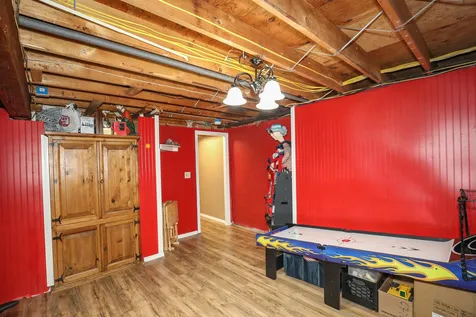 15 Mapleleaf Drive Nashua NH 03062