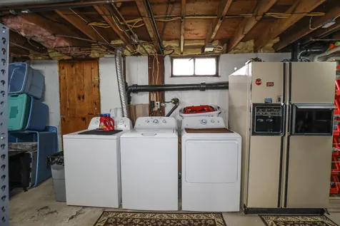 15 Mapleleaf Drive Nashua NH 03062