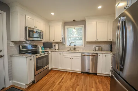 91 Elgin Avenue Manchester NH 03104