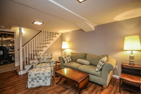 91 Elgin Avenue Manchester NH 03104