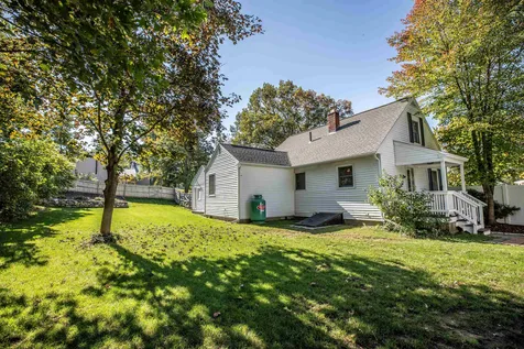91 Elgin Avenue Manchester NH 03104